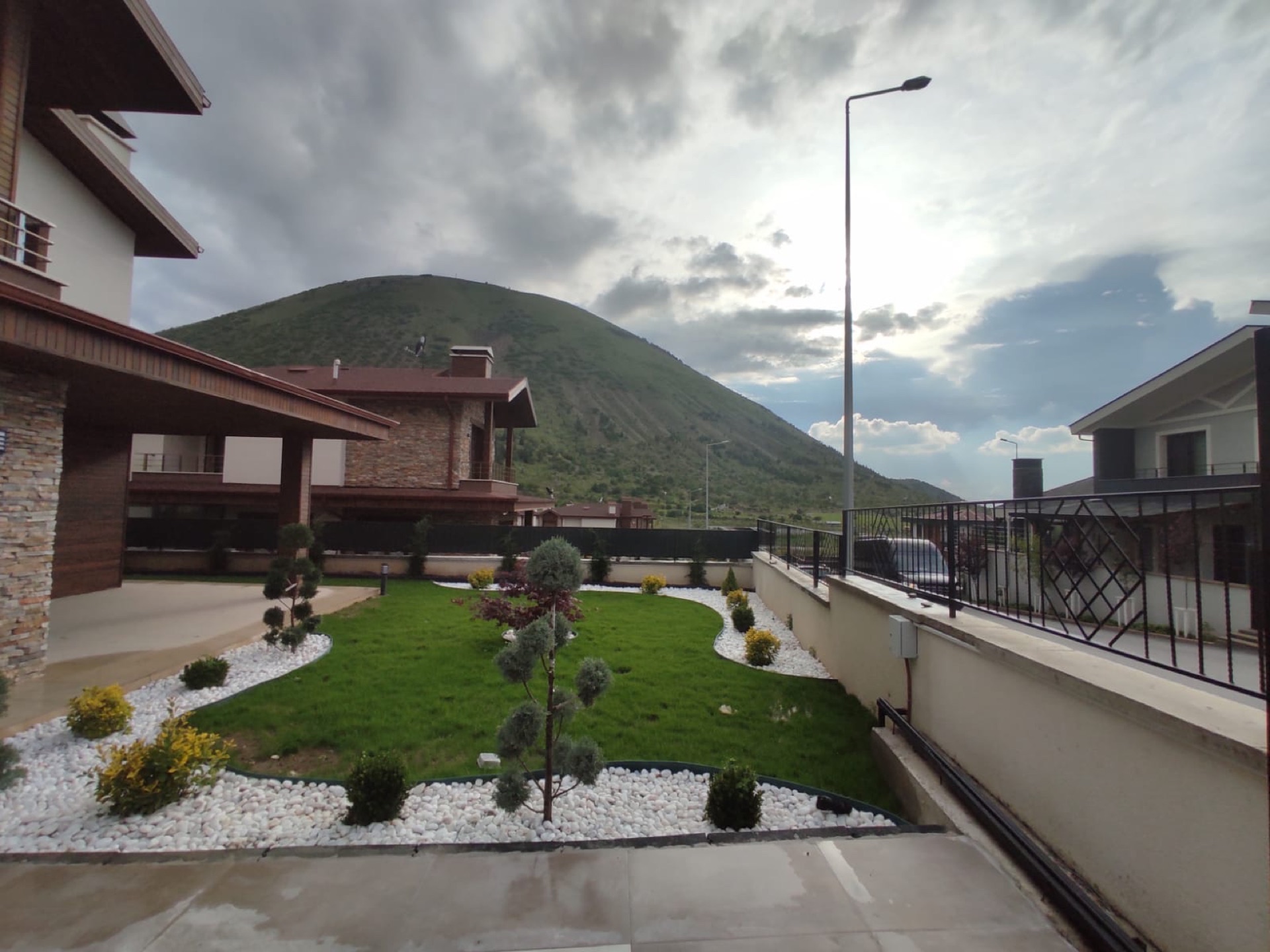 Talas Yukarı Mah. Villa Peyzaj Tasarımı ve Uygulaması — fotoğraf 7